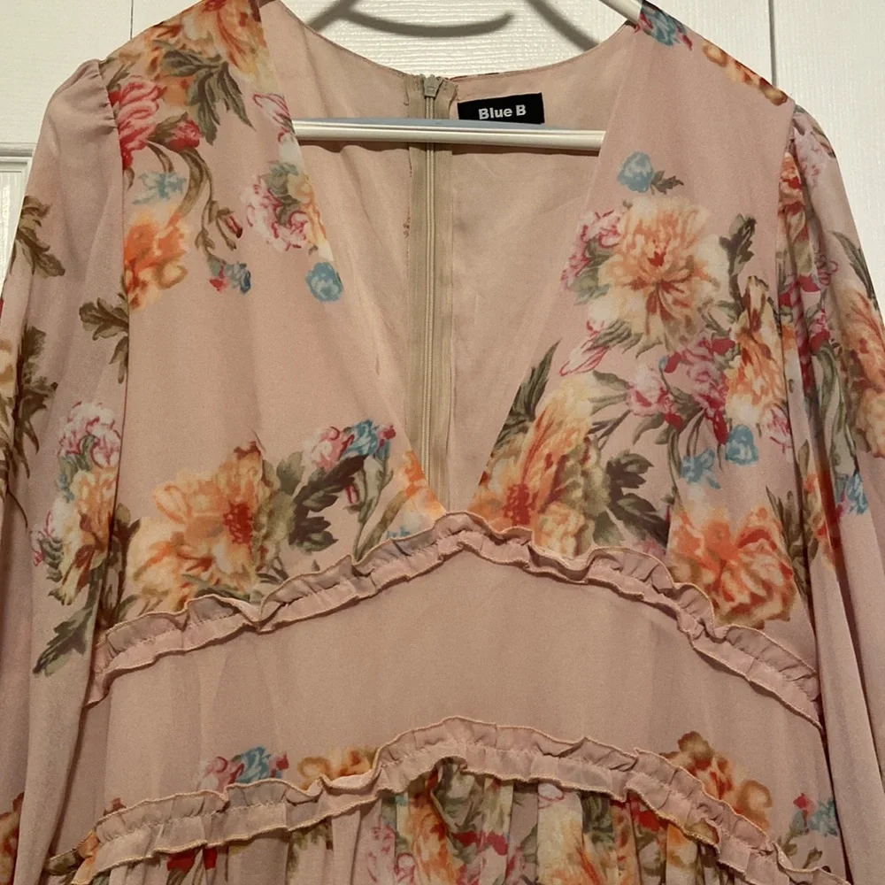 Blue B- Romantic tiered floral dress in soft pink - Picture 2 of 7